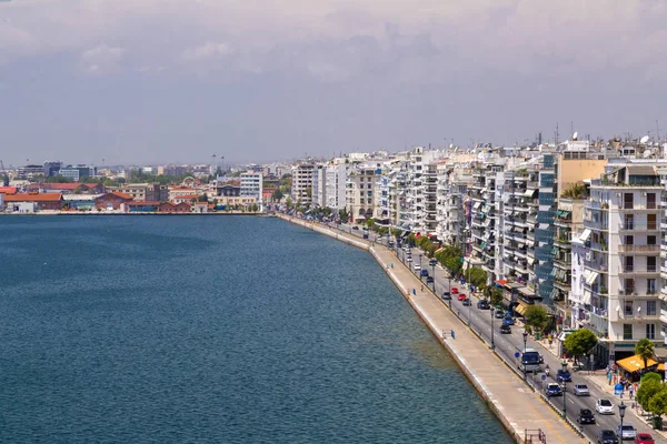 Selanik'in ünlü Beyaz Kule, Yunanistan'dan görünümü — Stok fotoğraf