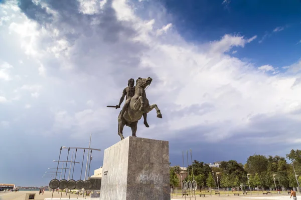 Statue von Alexander dem Großen von Mazedonien an der Küste des — Stockfoto