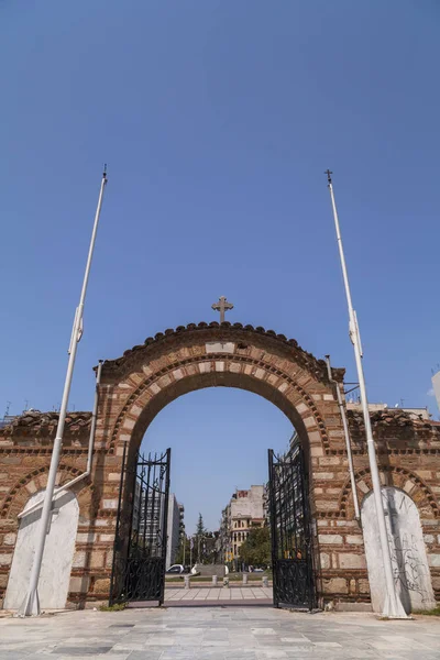 Vue extérieure du chuch Byzantince de Sainte Sophie ou d'Agias — Photo