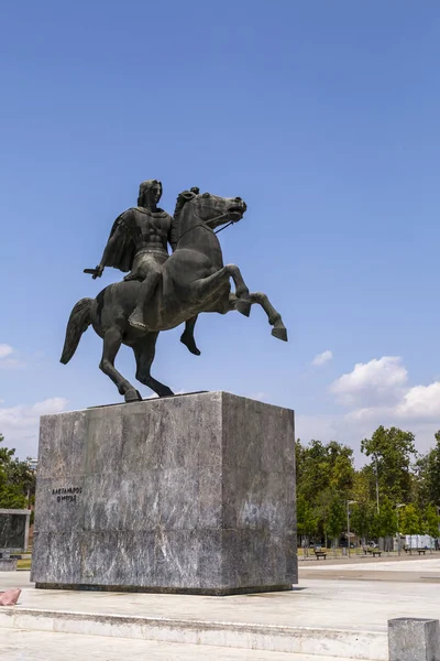 Estatua de Alejandro Magno de Macedonia en la costa de Tessal — Foto de Stock