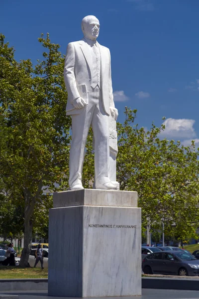Marmurowy posąg Konstantinos Karamanlis, czterokrotny premier Mini — Zdjęcie stockowe
