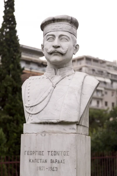 Estátua de mármore de Georgios Tsontos, um general grego e politicia — Fotografia de Stock