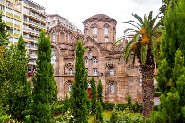 Vue extérieure du chuch Byzantince de Panagia Chalkeon dans le — Photo