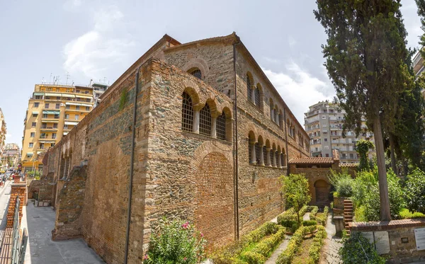 Vue extérieure du chuch byzantin d'Acheiropoietos à Thessa — Photo