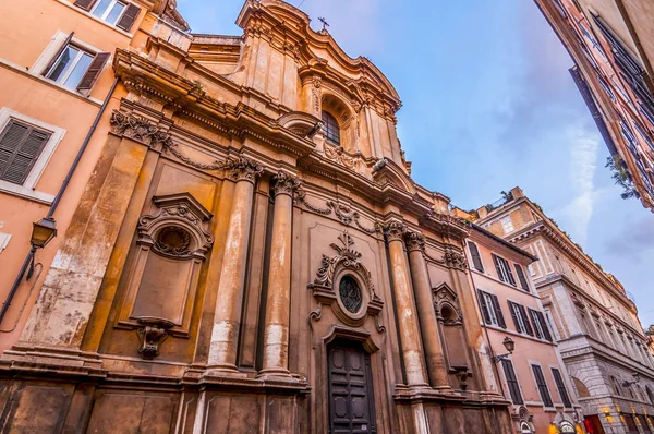 Cityscape and generic architecture from Rome, the Italian capita — Stock Photo, Image