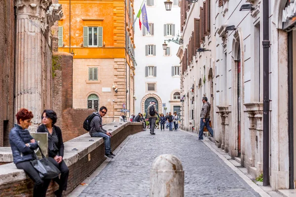 Cityscape e arquitetura genérica de Roma, o italiano capita — Fotografia de Stock