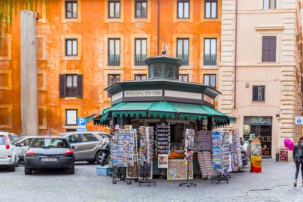 Pejzaż miejski i architektura rodzajowa z Rzymu, włoski capita — Zdjęcie stockowe