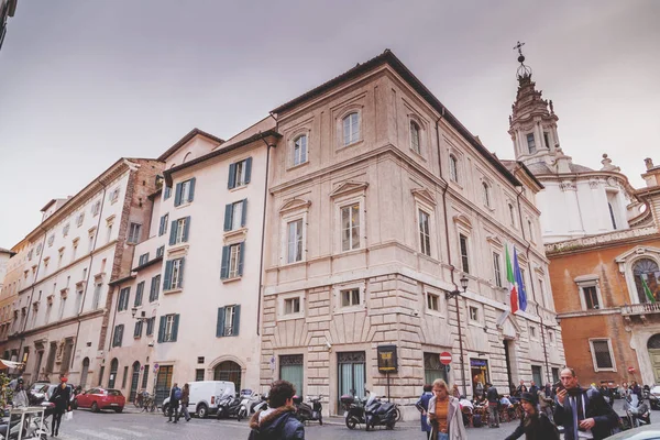 Cityscape e arquitetura genérica de Roma, o italiano capita — Fotografia de Stock