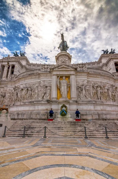 Il Vittoraino, monumento a Víctor Manuel, Roma —  Fotos de Stock