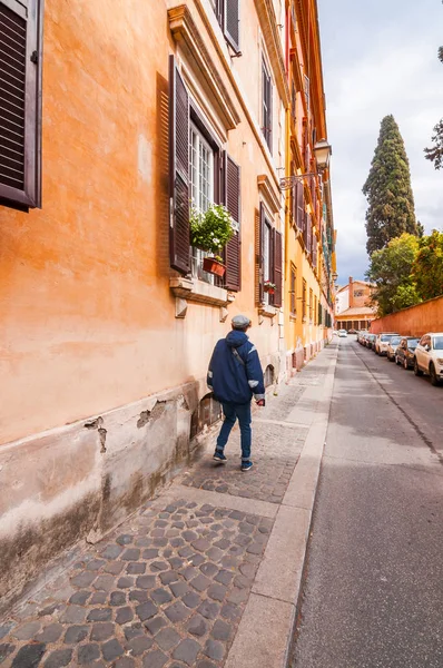 Paisaje urbano y arquitectura genérica de Roma, la italiana —  Fotos de Stock