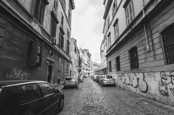 Cityscape and generic architecture from Rome, the Italian capita — Stock Photo, Image