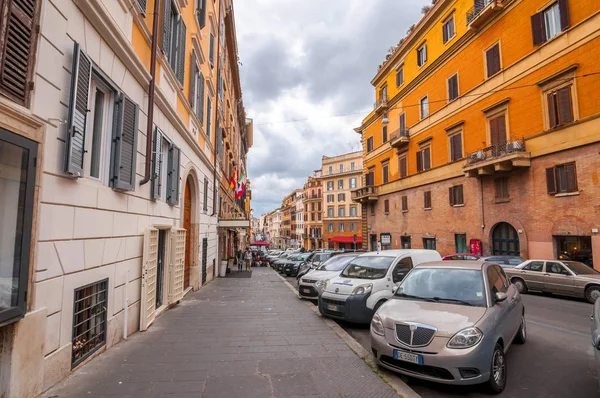 Cityscape e arquitetura genérica de Roma, o italiano capita — Fotografia de Stock