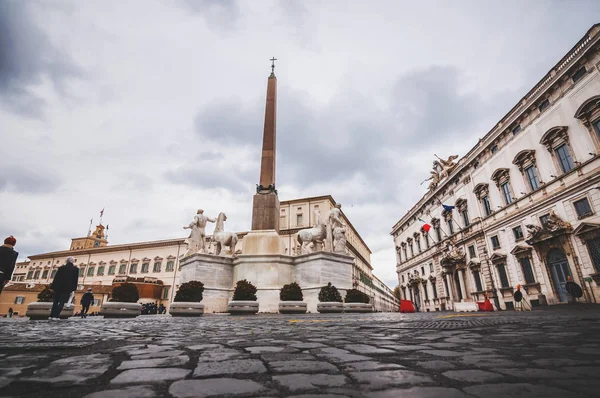 Paisaje urbano y arquitectura genérica de Roma, la italiana —  Fotos de Stock