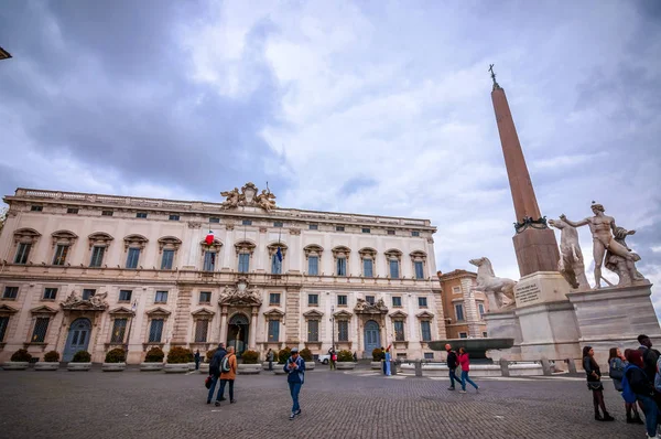 Kaupunkikuva ja yleinen arkkitehtuuri Roomasta, Italian asukas — kuvapankkivalokuva