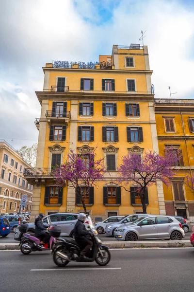 Stadtbild und allgemeine Architektur aus Rom, der italienischen Hauptstadt — Stockfoto