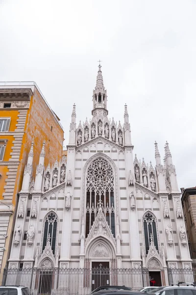 Chiesa del Sacro Cuore del Suffragio in Rome, Italy — Stock Photo, Image