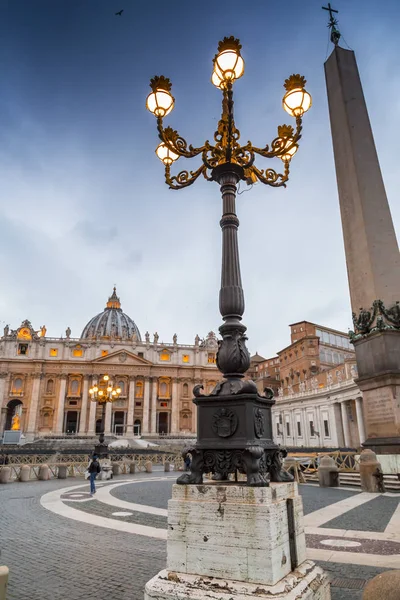 Pohled z Vatikánského města, srdce katolického křesťanství — Stock fotografie
