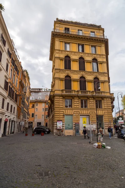 Cityscape e arquitetura genérica de Roma, o italiano capita — Fotografia de Stock