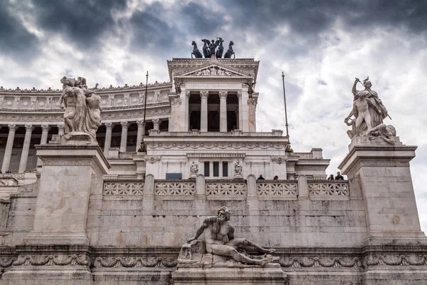 Il Vittoraino, monumento a Víctor Manuel, Roma —  Fotos de Stock