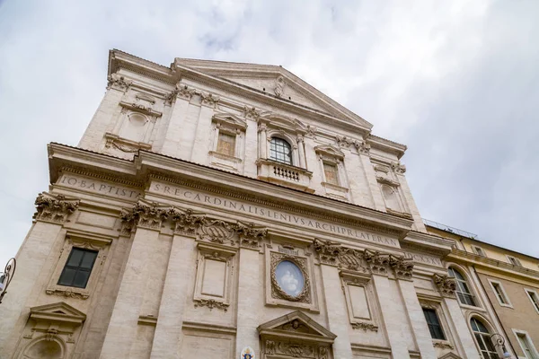 Cityscape and generic architecture from Rome, the Italian capita — Stock Photo, Image