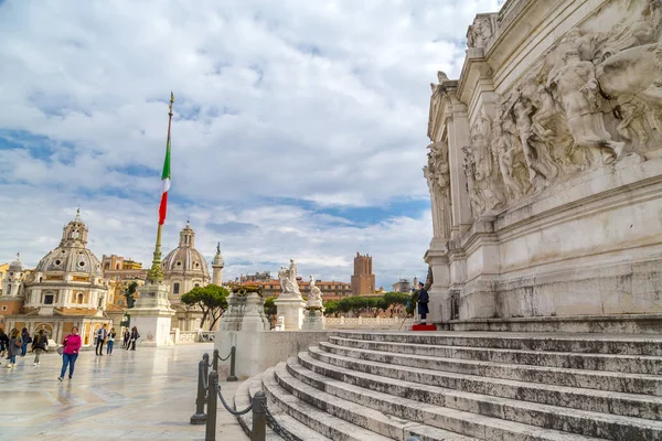 Il Vittoraino, monumento a Víctor Manuel, Roma —  Fotos de Stock