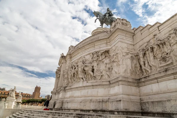 Il Vittoraino, пам'ятник Віктор Еммануїл, Рим — стокове фото
