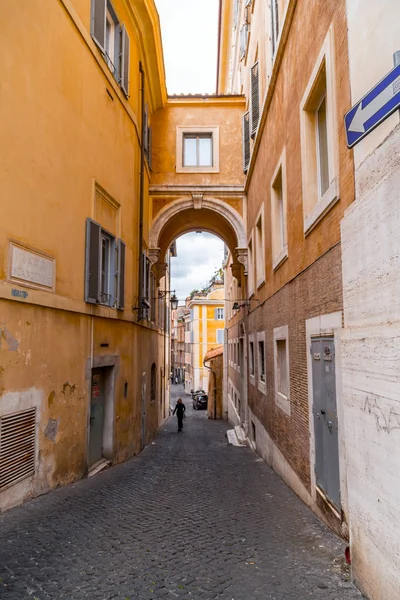 Paesaggio urbano e architettura generica da Roma, il abitante italiano — Foto Stock