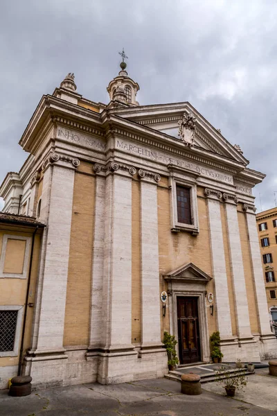 Kirche von santi marcellino e pietro — Stockfoto