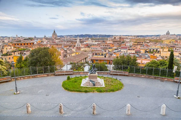 Повітряний міський пейзаж Риму з тераси Pinco — стокове фото