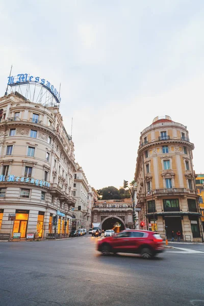 Stadtbild und allgemeine Architektur aus Rom, der italienischen Hauptstadt — Stockfoto