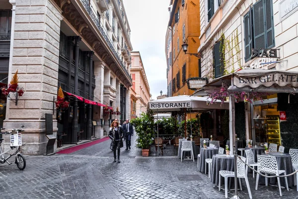 Cityscape e arquitetura genérica de Roma, o italiano capita — Fotografia de Stock