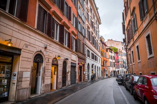 Pintoresca vista de la calle en Trastevere, Roma —  Fotos de Stock