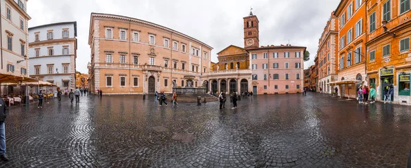 Festői Utcakép a Trastevere negyedben, Róma — Stock Fotó