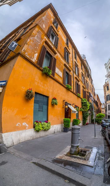 Cityscape and generic architecture from Rome, the Italian capita — Stock Photo, Image