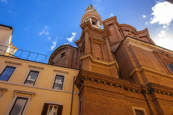 Cityscape and generic architecture from Rome, the Italian capita — Stock Photo, Image