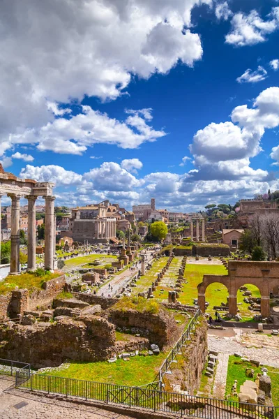 Roman Forum, uitzicht vanaf Capitolium Hill in Rome — Stockfoto