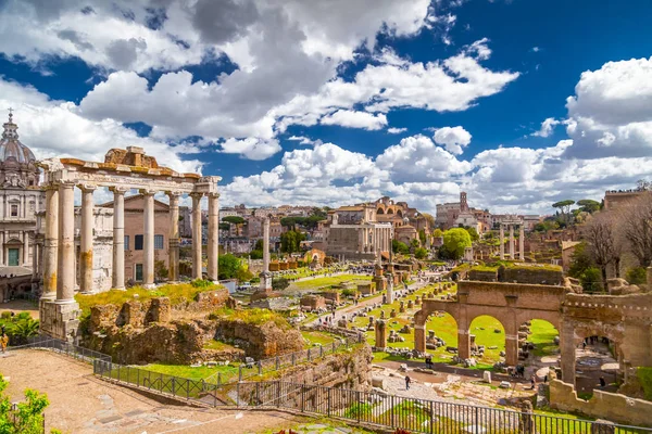 Roman Forum, uitzicht vanaf Capitolium Hill in Rome — Stockfoto