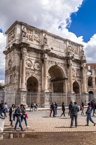 Forum romain, l'Arc de Constantin — Photo