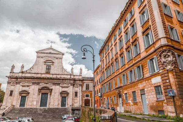 ローマからの都市景観と一般的な建築、イタリア人 — ストック写真