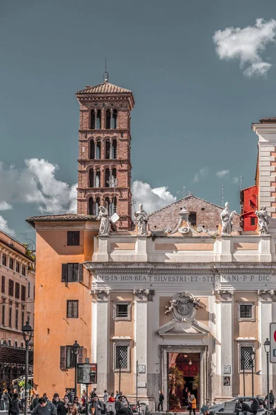 ローマからの都市景観と一般的な建築、イタリア人 — ストック写真