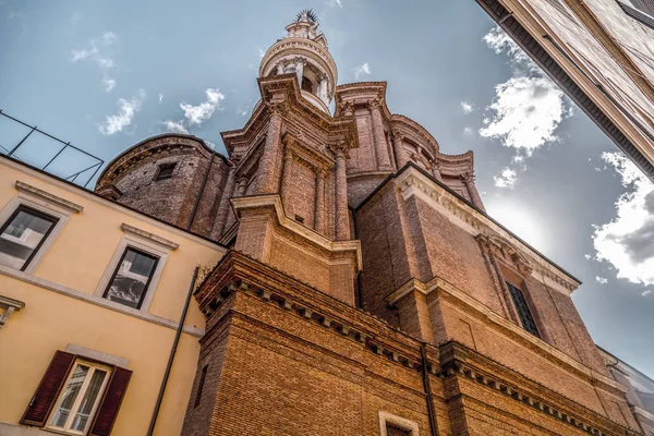 Stadtbild und allgemeine Architektur aus Rom, der italienischen Hauptstadt — Stockfoto