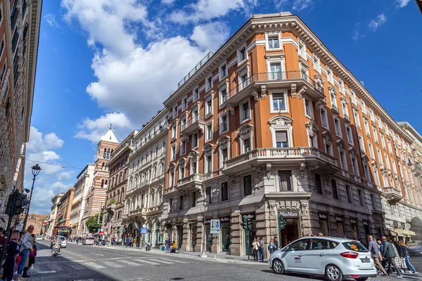 Stadtbild und allgemeine Architektur aus Rom, der italienischen Hauptstadt — Stockfoto