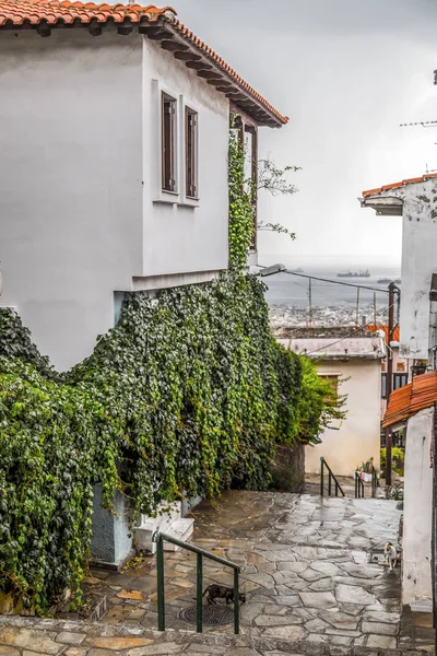 Vista de la calle en el casco antiguo de Tesalónica — Foto de Stock