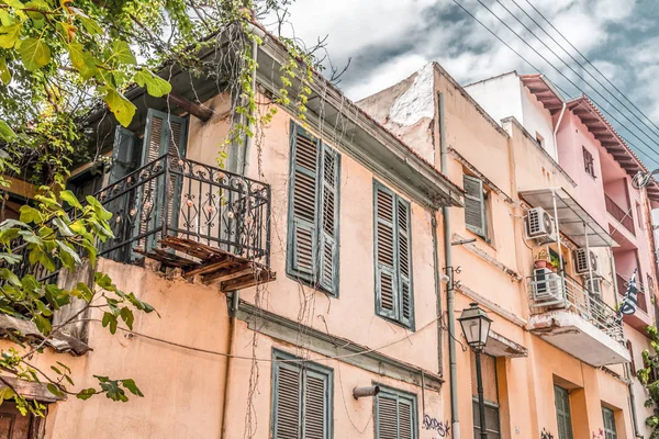 Vue sur la rue dans la vieille ville de Thessalonique — Photo