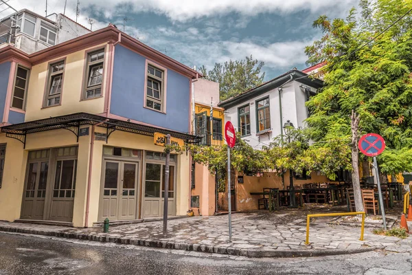 Vue sur la rue dans la vieille ville de Thessalonique — Photo