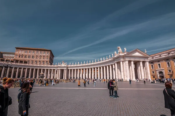 Vista desde la Ciudad del Vaticano, el corazón del cristianismo católico —  Fotos de Stock