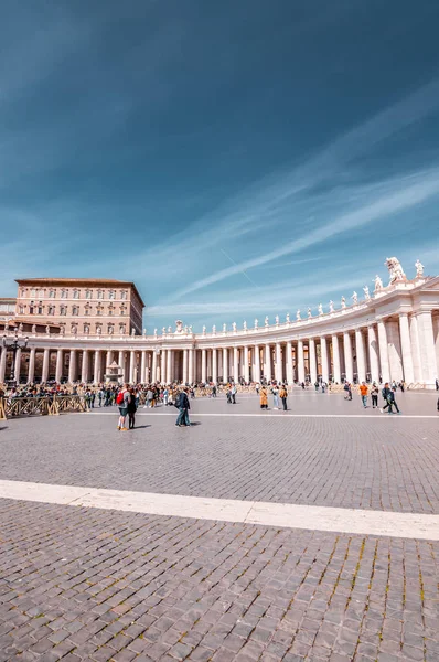 Der Petersdom in der Vatikanstadt, das Herz des katholischen Chris — Stockfoto