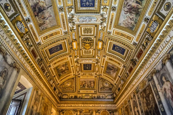 Кастель Сант-Анджело у Римі, Італія. — стокове фото