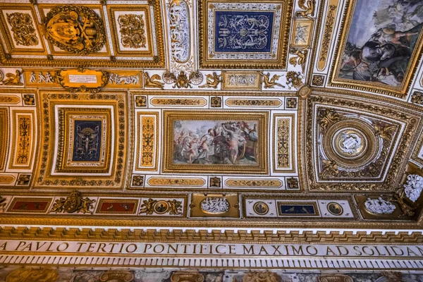 Castel Sant 'Angelo en Roma, Italia —  Fotos de Stock