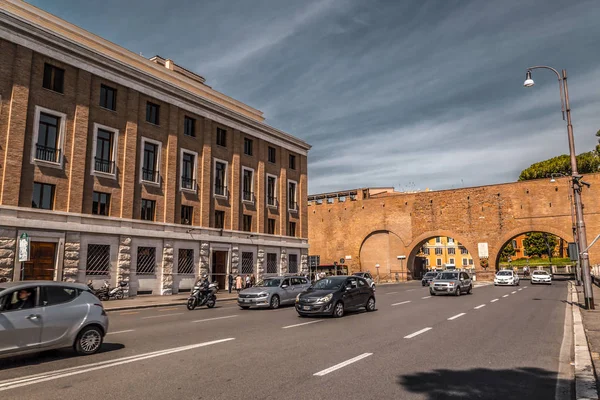 Cityscape and generic architecture from Rome, the Italian capita — Stock Photo, Image